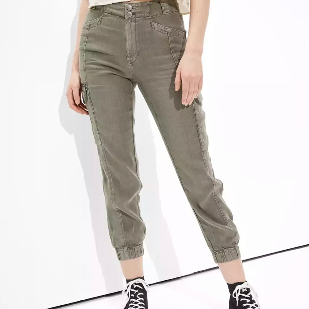 American Eagle Linen Relaxed Mom Jogger Pant NWOT